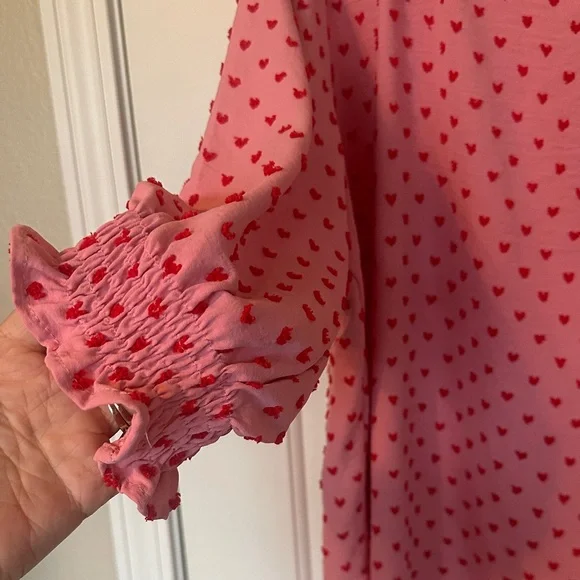 Sapphire 1x Pink Heart Print Blouse valentines - Picture 3 of 4
